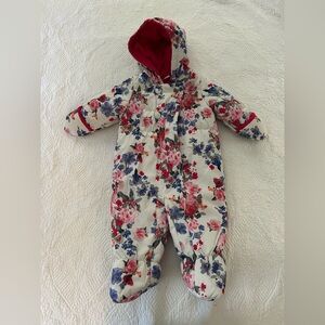 R 1881 Rothschild Baby Girl’s Snowsuit/bunting. White w/pink/floral. 6-9 mos.
